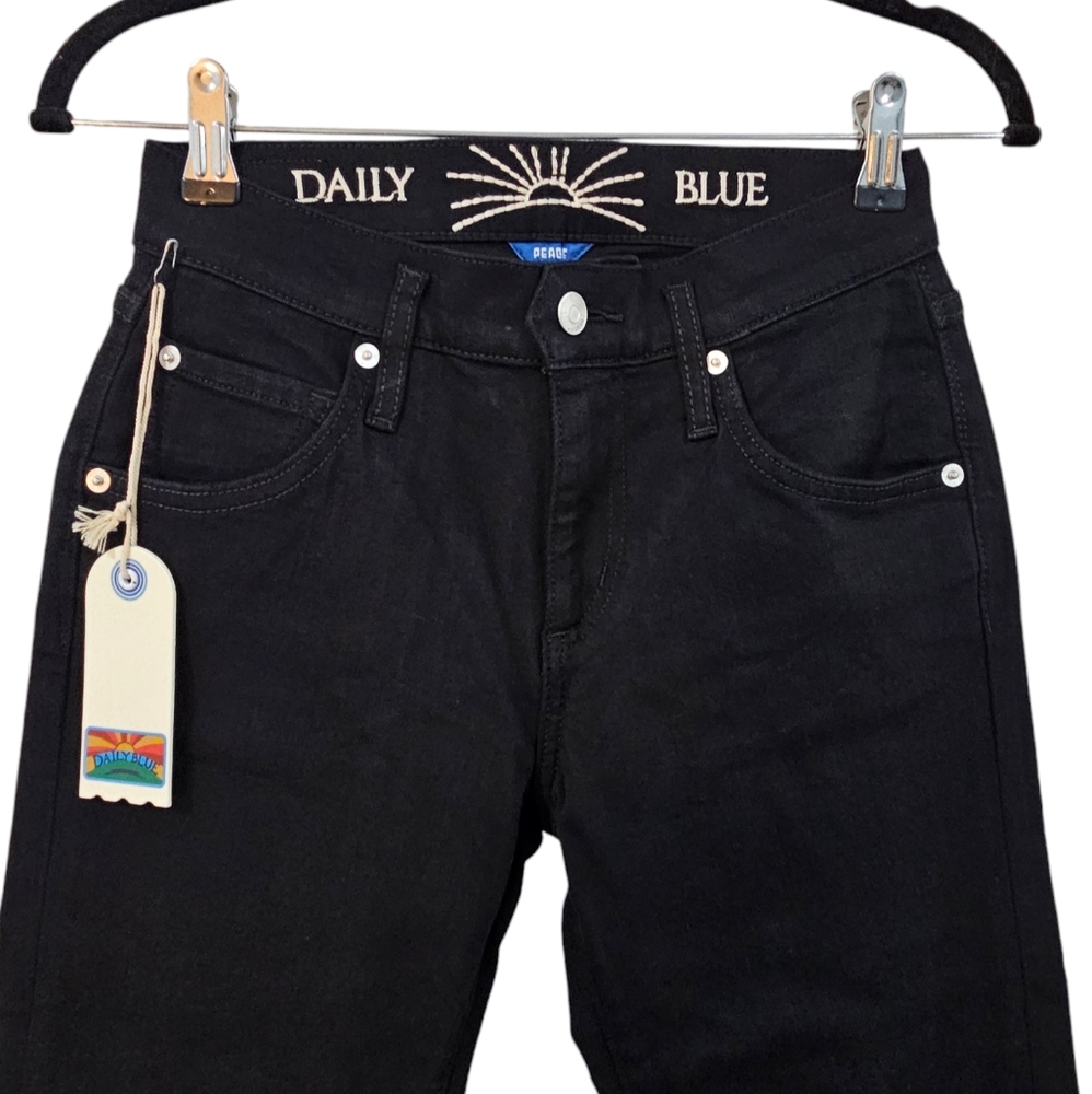 NWT Daily Blue By AG Peace Rekaxed Bell Bootcut Jeans in Infinity - Picture 3 of 11